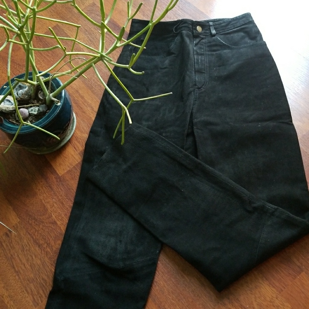 VINTAGE  Black pebble soft leather pants!